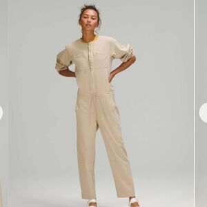 LULULEMON Ventlight Zippered Jumpsuit